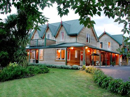 9 Stafford Road, Hokitika