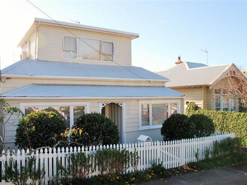 35 Albert Road, Devonport