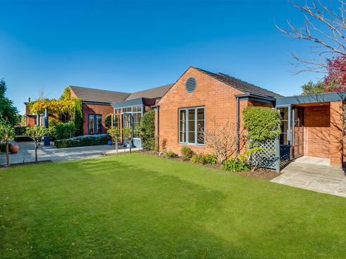 33 Thornycroft Street, Fendalton