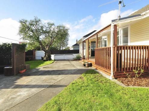 385A Cambridge Terrace, Naenae