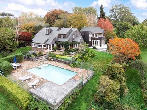 295 Hillview Road, Bombay