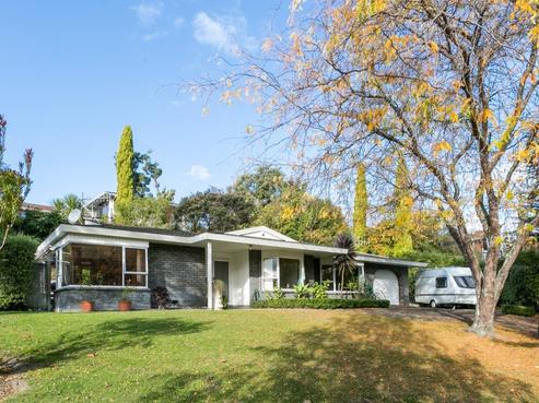 87 James Cook Street, Havelock North