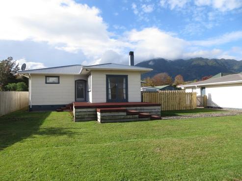 2A Clarke Avenue, Te Aroha