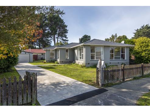 58 Kawau Crescent, Bromley