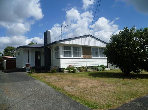 95 Lewis Street, Glenview