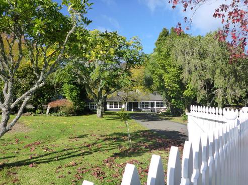 25 Waitaua Road, Kauri