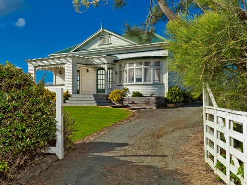145 Constable Road, Muriwai