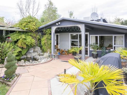 11 Broadway Avenue, Waikuku Beach