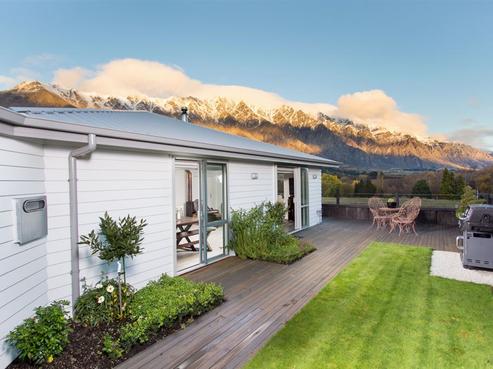 15 Magnolia Place, Frankton