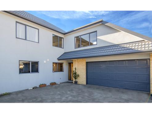 44B Geraldine Street, Edgeware