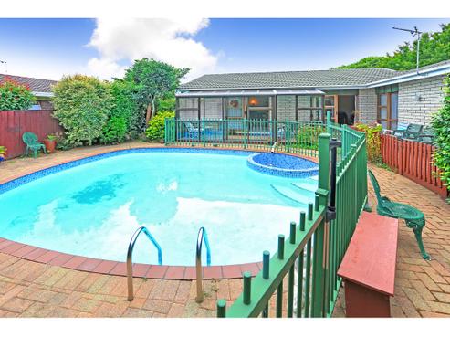 12 Balgowan Terrace, Conifer Grove