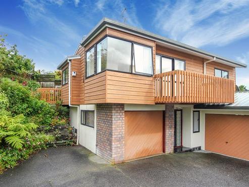 2/12 Hebron Road, Waiake