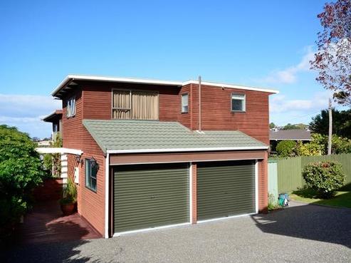 2/55 Aberdeen Road, Castor Bay