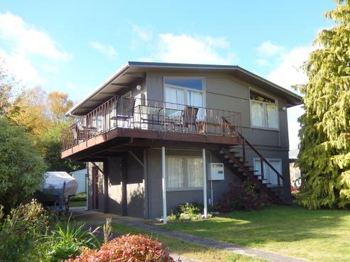 8 Kowhai Road, Rainbow Point