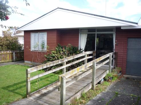 24 Oxford Street, Marton