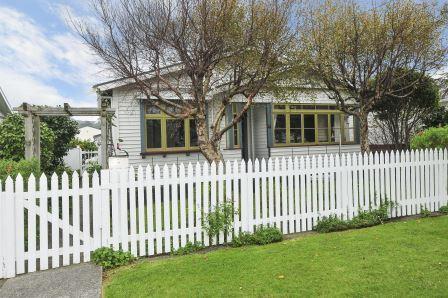 7 Byron Street, Petone