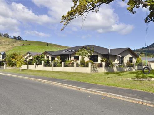 4 Irwin Logan Drive, Mosgiel