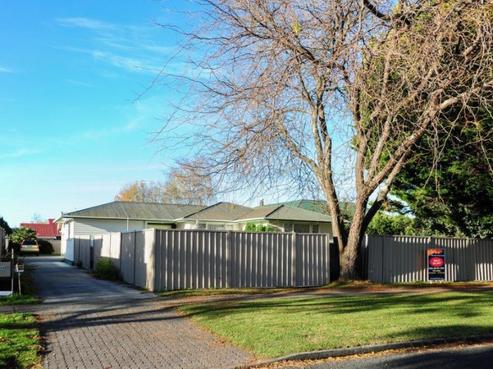 804A Outram Road, Akina