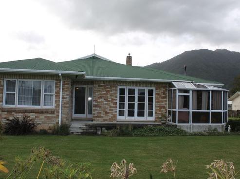 8 Follis Street, Te Aroha