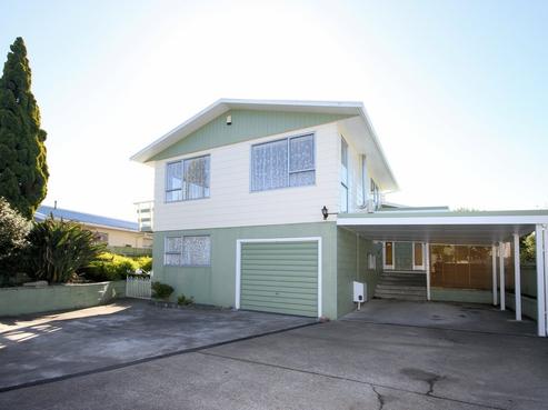 18 Exeter Crescent, Springvale