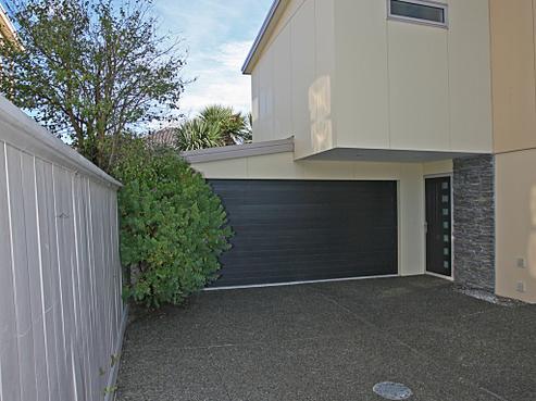 8 Elderwood Lane, Edgeware