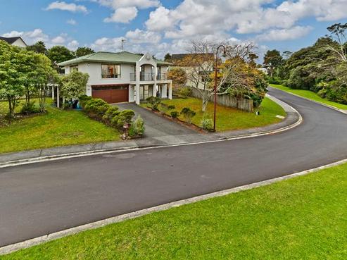 9 Emerald Way, Rosedale