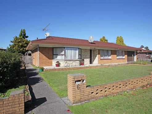 6 Beaumaris Way, Conifer Grove