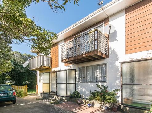 8/14 Ngatitoa Street, Takapuwahia