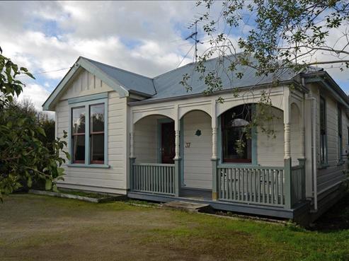 37 Kempton Street, Greytown