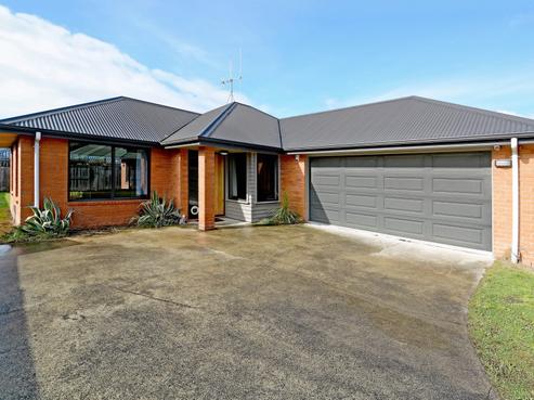 9 Blue Cedar Lane, Enderley