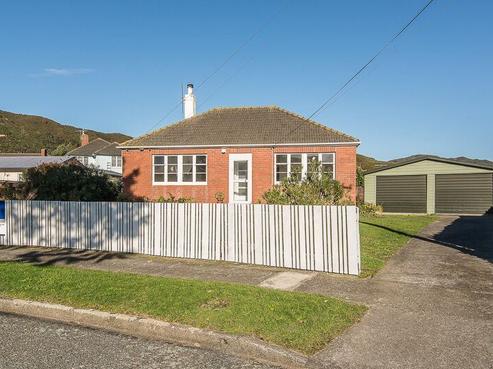 8 Hughes Crescent, Taita