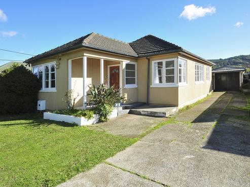 1137 High Street, Taita