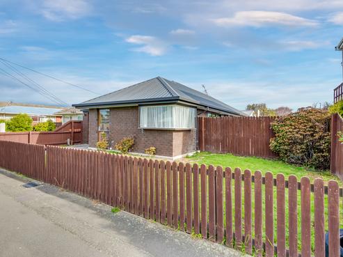 116 Estuary Road, South New Brighton