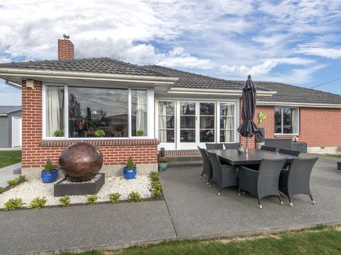 11 Greenhurst Street, Sockburn