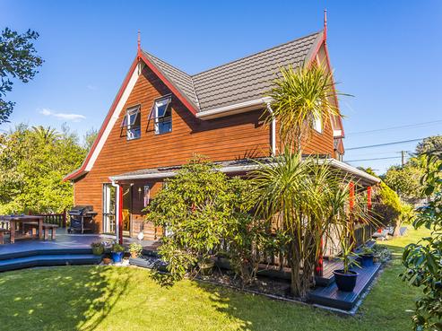 21 Martin Road, Paraparaumu Beach