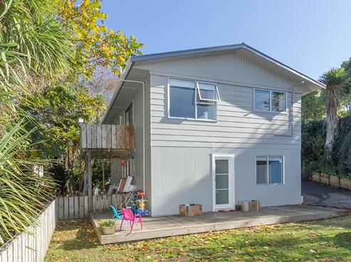 21E Resthill Crescent, Glenview