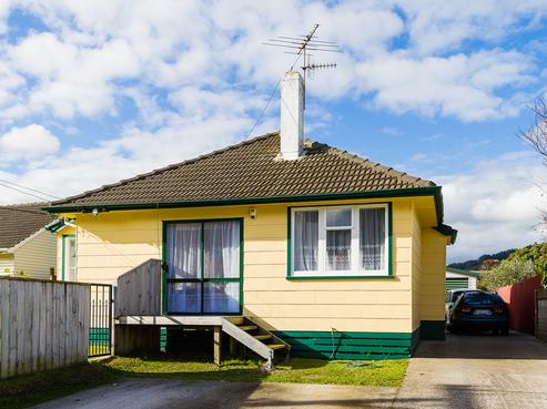 1156 Taita Drive, Taita