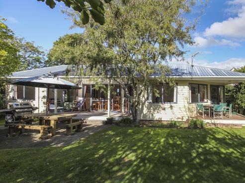 9 Cathedral Court, Hahei