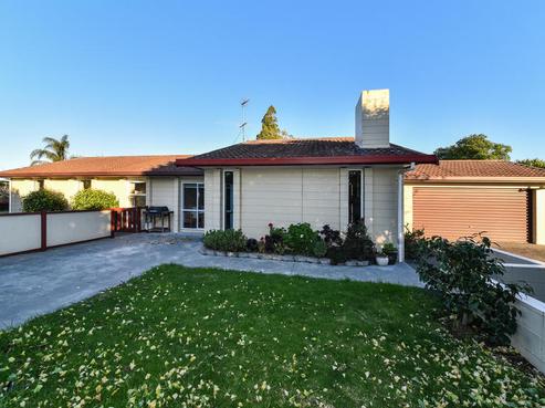 26 Sunnypark Avenue, Rosehill