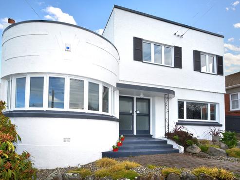 121 Eglinton Road, Mornington