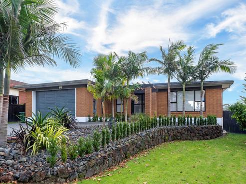 8 La Perouse Street, Botany Downs