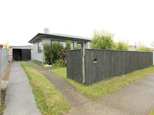 602 Riverslea Road South, Akina