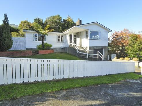 20 Sunshine Crescent, Kelson