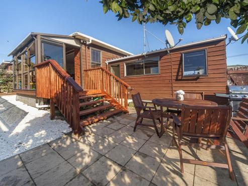 2/51 Shakespeare Road, Milford