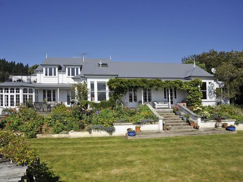 13 Waikana Street, Broad Bay