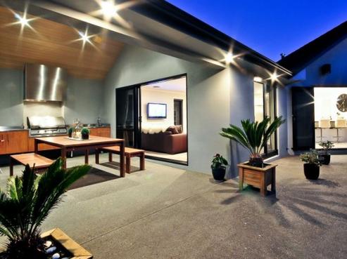 11 Darjon Drive, Huntington
