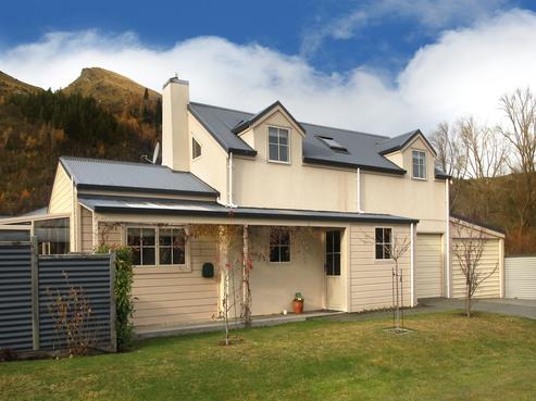 2 Innes Place, Arrowtown