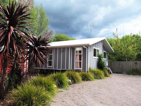 42D Olivine Street, Poike