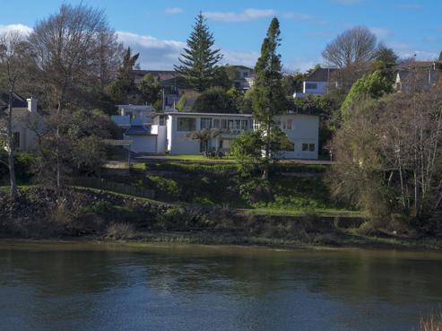 453 River Road, Fairfield