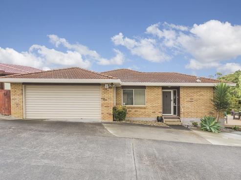 2/24 Bernie Edwards Place, Botany Downs